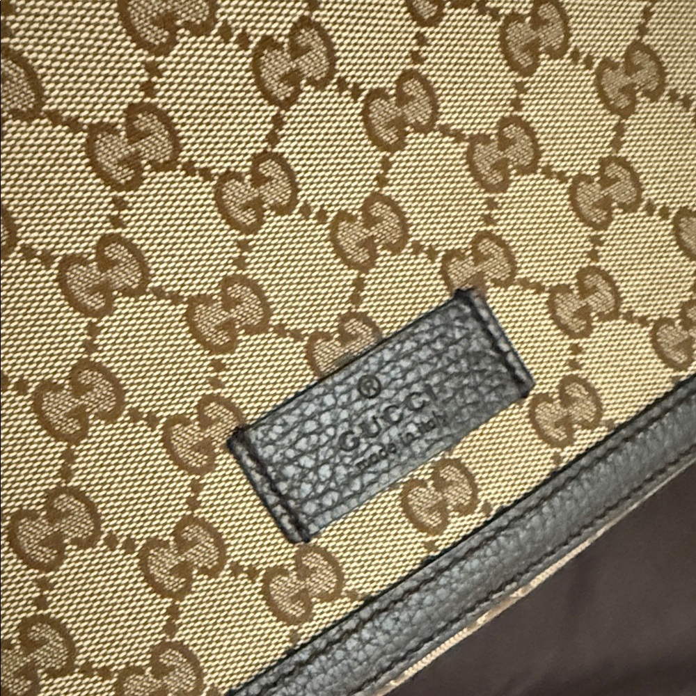 Gucci Monogram Crossbody Bag - Picture 3 of 7